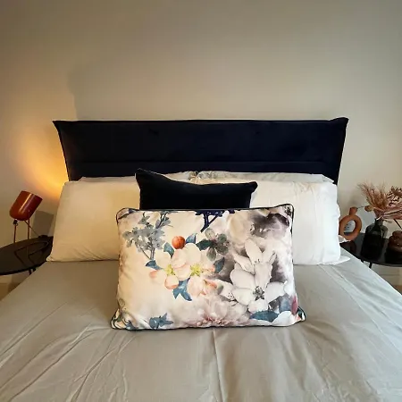 Stunning 2-bed In With Parking Бристоль